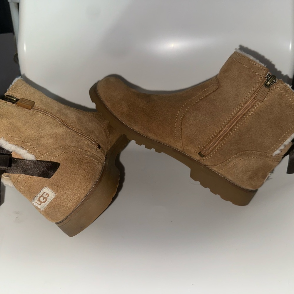UGG Mini Bailey Bow II Boot - Chesnut